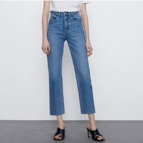 ZARA WOMAN THE REAL STRAIGHT HIGH RISE JEAN - Picture 1 of 12